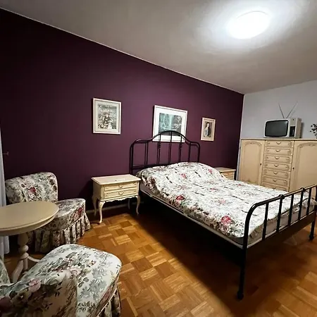 Flat Near To Oldtown & Konigsallee Dusseldorf