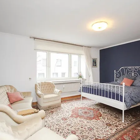 Apartment Flat Near To Oldtown & Konigsallee